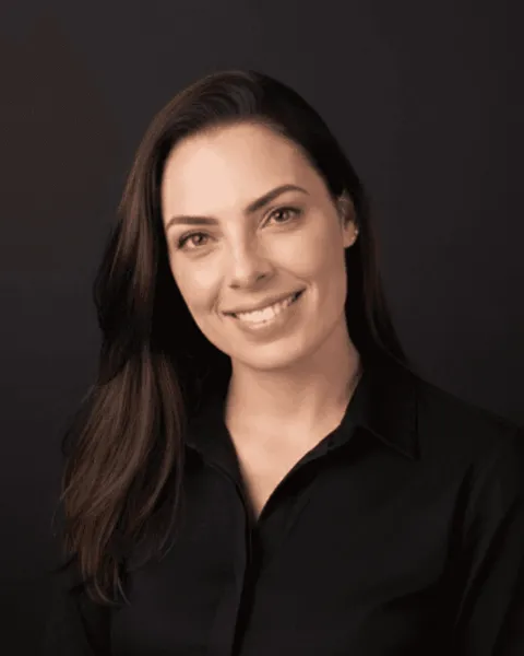 Anne, equipe seguros da MEMK